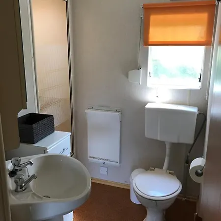 Letniskowy W Sarbinowie Lodge *